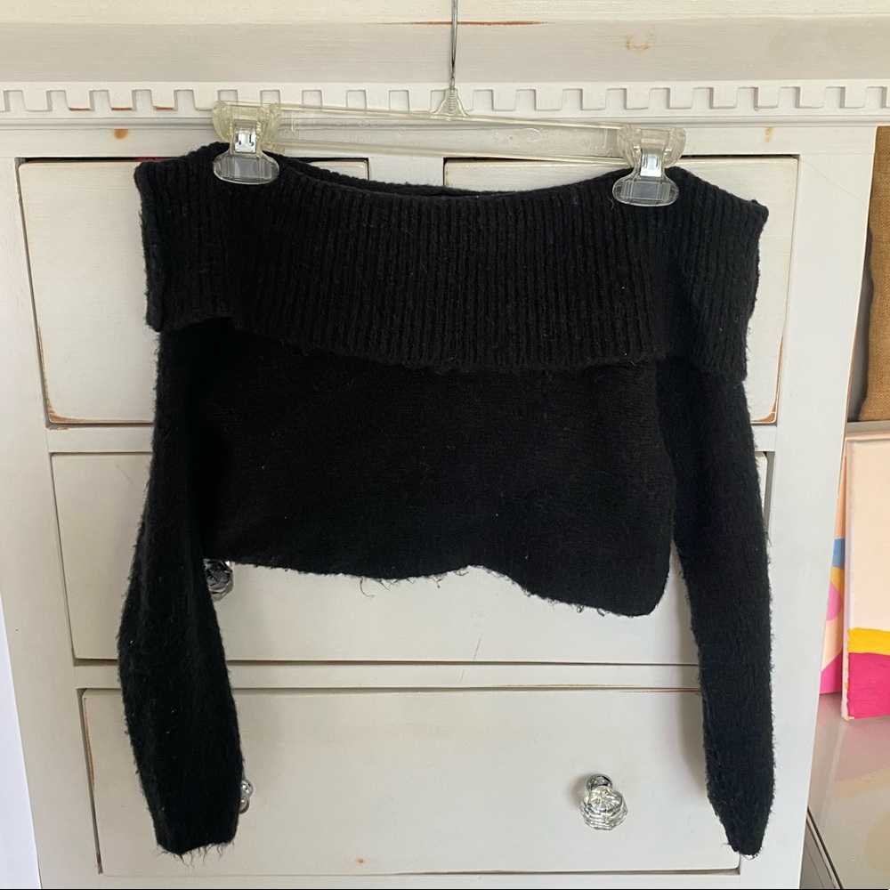 Off-the-Shoulder Knit Cropped Sweater